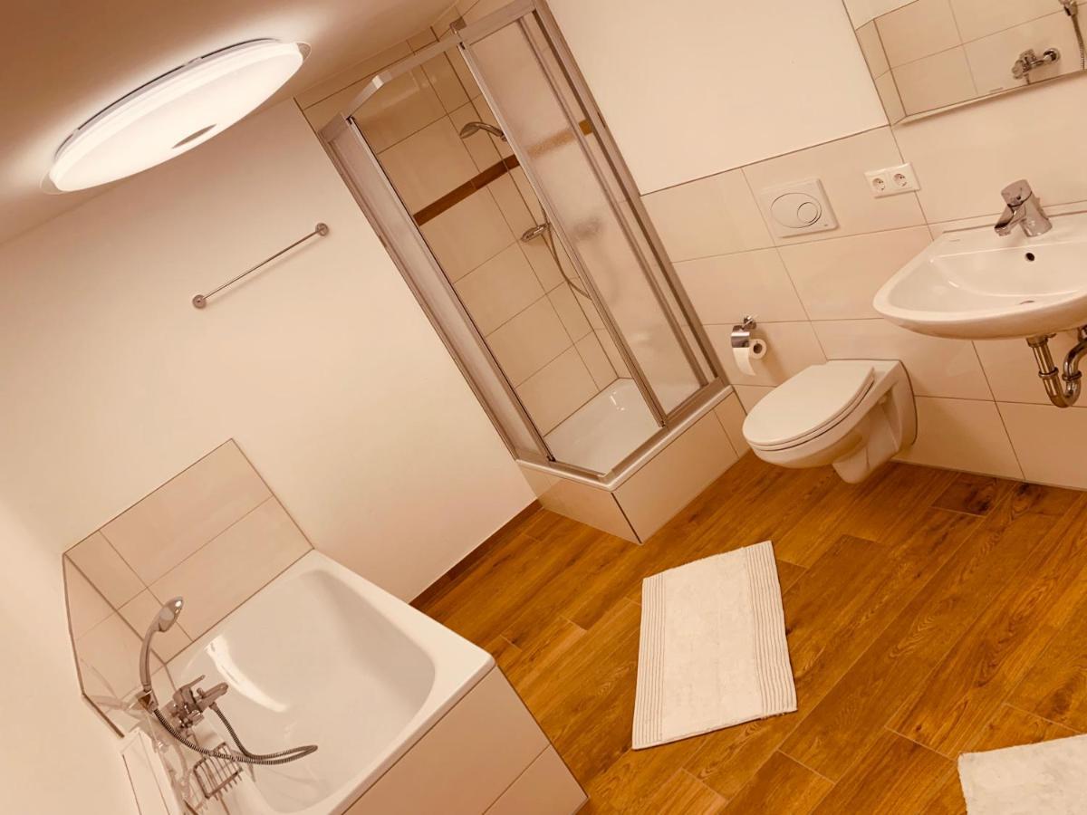 Felix Living 7, Modern & Cozy, Geilste Dachterrasse Der Stadt, 7 Schlafzimmer Passau Buitenkant foto